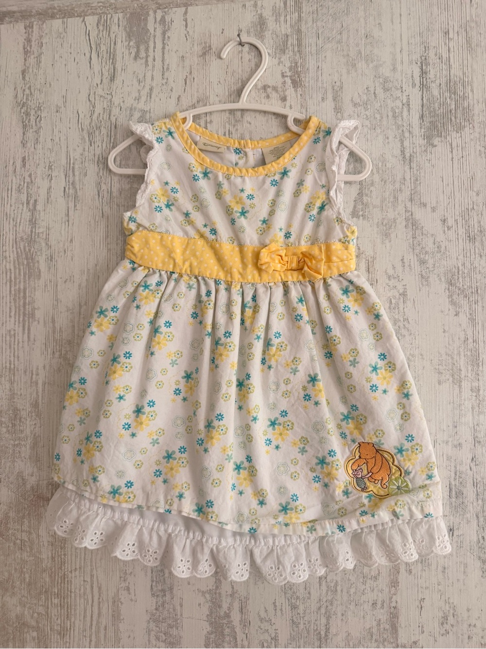 Vintage Toddler Winnie the Pooh Classic Pooh dress size 24M